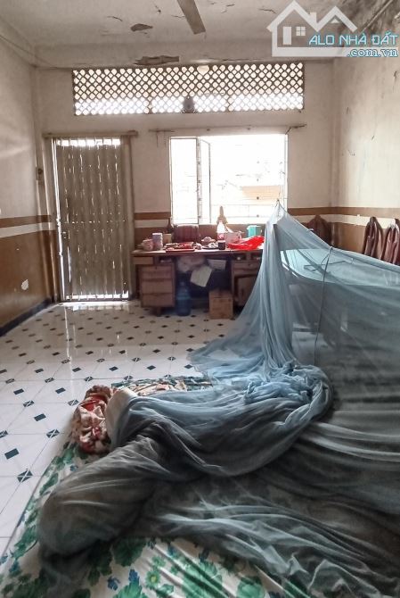 Bán căn hộ Hậu Giang, Lầu 1 61m2, ngay Minh Phụng, gần chợ Bình Tây, chỉ hơn 1 tỷ