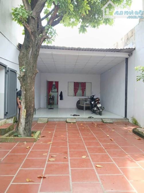 Ngộp Ngộp  ! Bán gấp căn nhà ở 1/ Đ. Tân Xuân 6 , Hóc Môn  81m2 SHR giá 1 tỉ 050tr