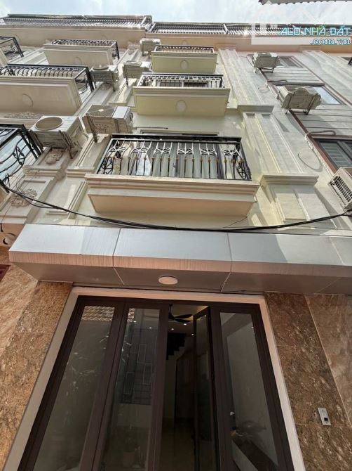 BÁN NHÀ 5 TẦNG 32M2-6 TỶ– THƯỢNG THANH, LONG BIÊN – FULL NỘI THẤT Ở NGAY