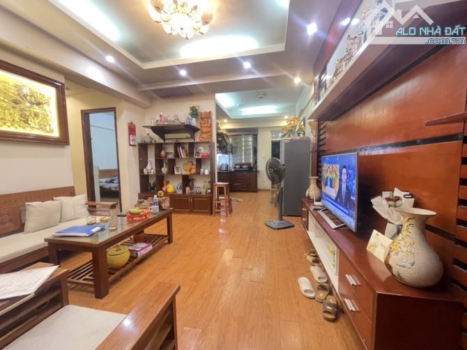 Chung Cư Mỹ Đình – 100m² – 3 ngủ – 2VS – Sổ đỏ chính chủ – Giá 6.35 Tỷ.