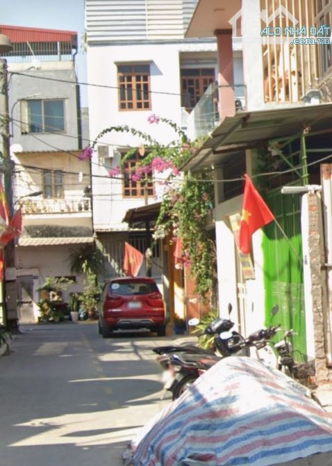 Thửa đất đẹp , nhỏ xinh Tổ 11 thị trấn Đông Anh 57m2 sẵn nhà cấp 4 cần bán gấp