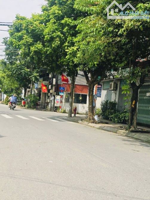 Bán đất tặng nhà 4 tầng dân xây thông ô tô các ngả đầu tư giữ tiền sinh lời