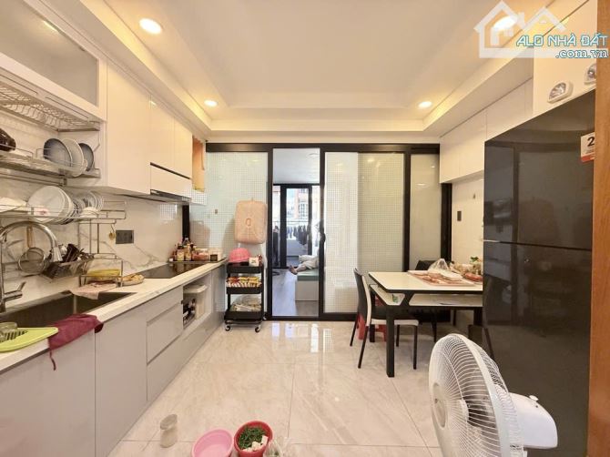 MẶT TIỀN THÍCH QUẢNG ĐỨC PHÚ NHUẬN 60M2, NGANG 4M, 5 TẦNG, 5PN, SỔ A4, CHỈ NHỈNH 14 TỶ