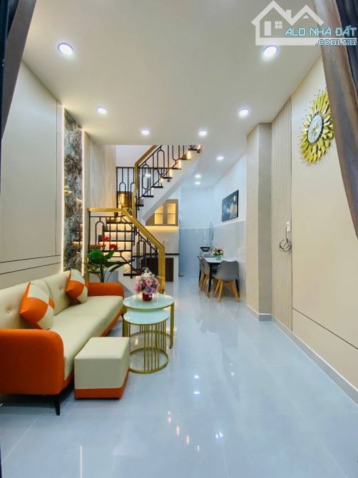 Thống Nhất Gò Vấp, Nhà nhỏ võ công cao, 2PN, 2WC, chỉ nhỉnh 2.5🧄