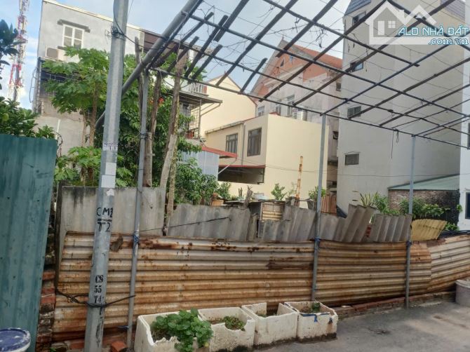 SIÊU PHẨM BÁN ĐẤT NGÕ 19   GIANG XÁ  DIỆN TÍCH  83M2 ĐƯỜNG THÔNG Ô TÔ TRẠY VÙNG
