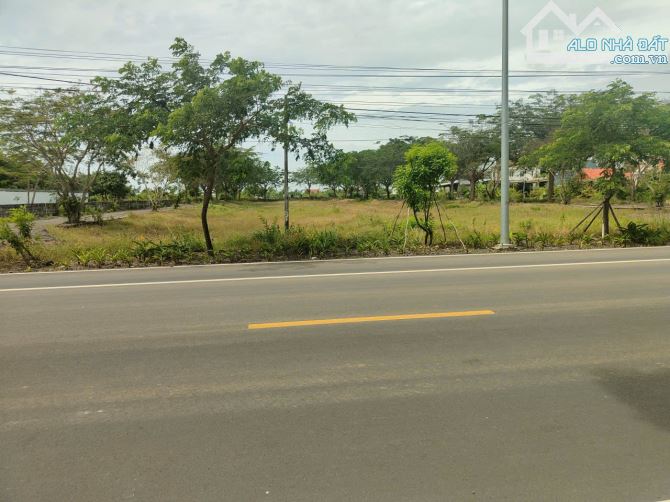 CẶP LÔ GÓC CỰC ĐẸP MẶT TIỀN TỈNH LỘ BIỂN HỒ TRÀM, THỔ CƯ KHỦNG, GIÁ RẺ NHẤT KHU VỰC