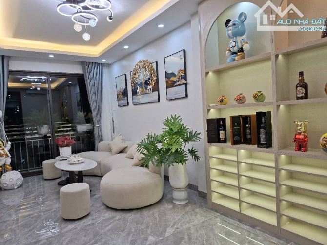 🏡 Bán nhà Đông Tác, ngõ nông – gần Vincom, 36m², chỉ 10.2 tỷ