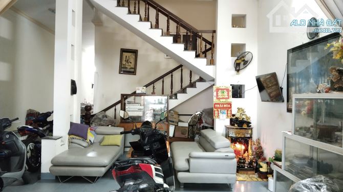 Bán nhà 3 tầng 5PN, 166 m2, 17.5 tỷ, mặt tiền chợ An Hải Đông, Lê Hữu Trác, Sơn Trà, ĐN