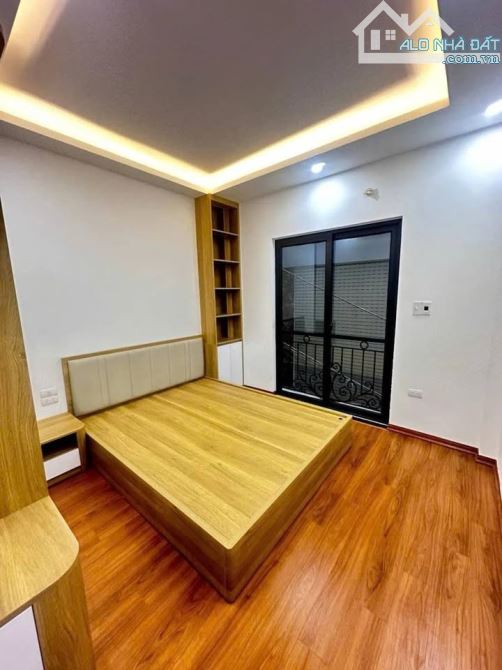 🏠NHÀ 5 TẦNG 37M2 – GẦN AEON LONG BIÊN– GIÁ 5.X TỶ – NGÕ NÔNG –AN NINH TUYỆT VỜI🏠
