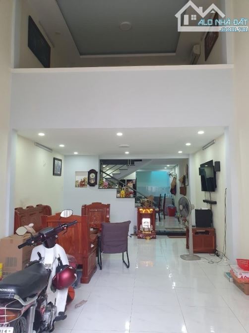 🌹83M2 BÌNH TRỊ ĐÔNG B NGAY NHÀ THỜ PHAOLO CHỈ HƠN 4.8 TỶ.  - có nhà 2 tầng vào ở ngay hẻm