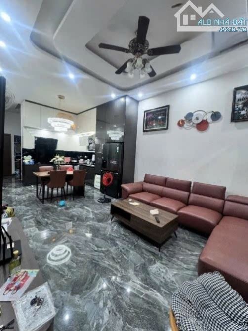 🔥 KHÔNG CÒN LẦN THỨ 2 – VILLA 3 TẦNG LÔ GÓC SƠN THỦY 8 – SÁT SÔNG, NHỈNH 11 TỶ!
