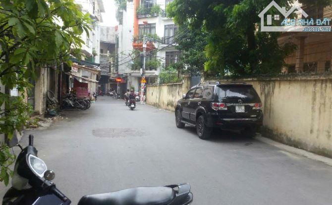 Phân lô bàn cờ Phan Văn Trường, Ô tô vào nhà, MT 4m, 60m2, 19,5 tỷ