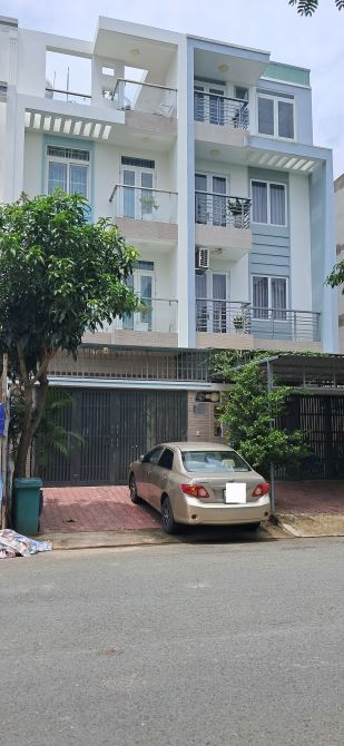 Bán Nhà 4 Tầng 5 x 20 5pn INTRESCO 13 E Đường Nguyễn Văn Linh BC, Cạnh Trường ĐH Văn Hiến