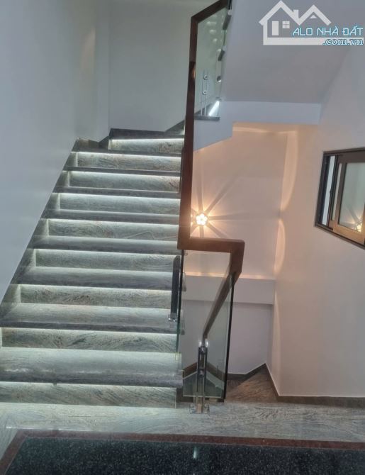 Bán nhà Ngô Gia Tự, Đằng Lâm, Hải An, Hải Phòng. 4 tầng, 44m2, 3,98 tỷ. Ngang 5,6m, ngõ 2,