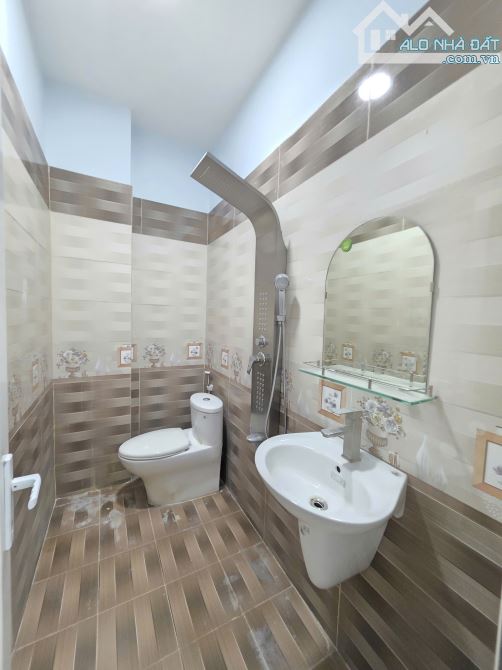 Bán nhà 1T2L 4.5x14.1m, đường D1 KDC Phú Hồng Thịnh 6 p.Bình An - 10