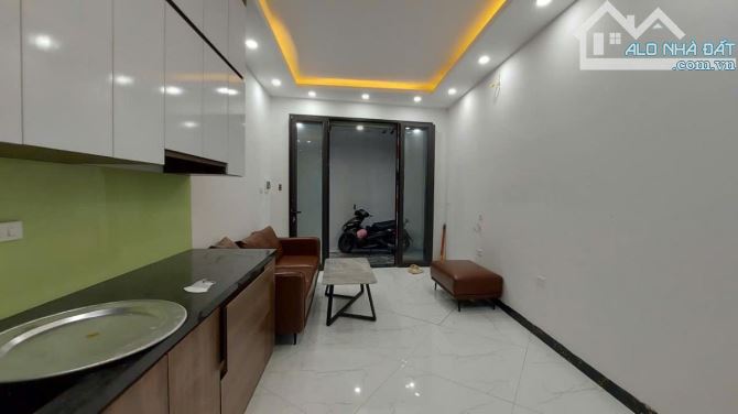 Bán nhà mới phân lô, ở ngay- ngõ Chợ Khâm Thiên 30m2 x5T 8.6tỷ - 10