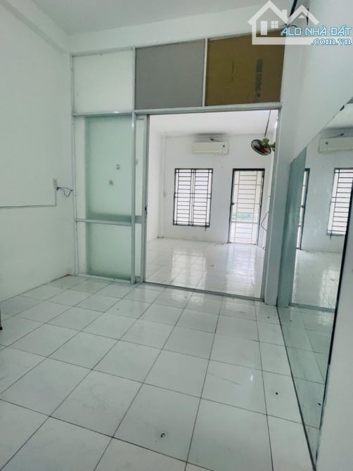 CHDV DÒNG TIỀN 800 TR NĂM - 4 TẦNG - 82M2 - NGUYỄN VĂN NGHI GÒ VẤP - 9.25 TỶ - 10
