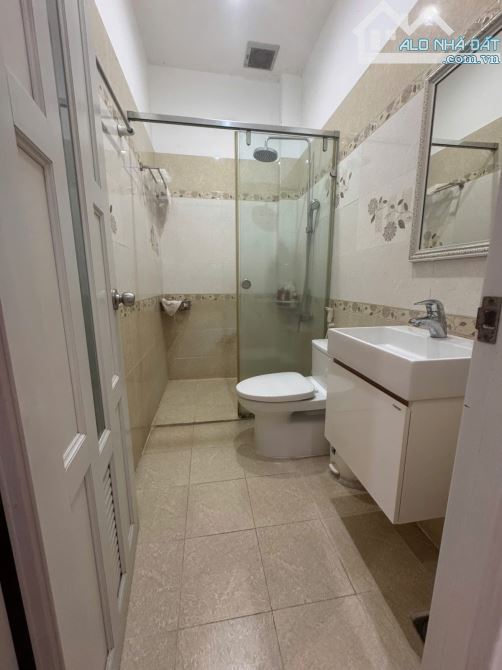 MẶT TIỀN ĐƯỜNG 8M VIP TÂN PHÚ - 63m2 - 4 x 16 - Ô TÔ ĐẬU NGÀY ĐÊM - NHÀ 4 TẦNG MỚI ĐẸP, HI - 10