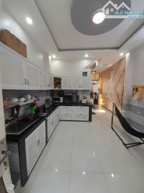 HOÀNG MINH ĐẠO NHÀ ĐẸP Q8 - 4X17.2M - 4 TẦNG - CHỈ 8 TỶ - 11