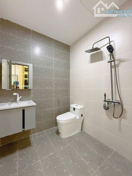 📌📌📌LÀM VIỆC TRỰC TIẾP GIÁ TỐT !!!bán nhà kiệt 3 tấm 272 trần cao vân - 11