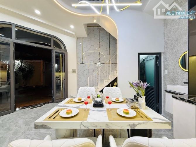 THỐNG NHẤT GÒ VẤP.  3 TẦNG. KHU VIP CAO TẦNG - LÔ GÓC 2MT KO LỘ GIỚI - HẺM XE TẢI THÔNG BỜ - 11