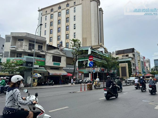 Siêu phẩm Góc 2 MT phan Đăng lưu P3 Q.Bình Thạnh DT:16x42m 3 Tầng HĐT:250tr Giá:190Tỷ - 1