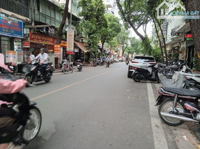 Lãi không 776 tỷ - Nhà mặt phố Hàng Trống - 365m2 - Mặt tiền 14m - Giá Siêu Đầu Tư 254 tỷ - 1