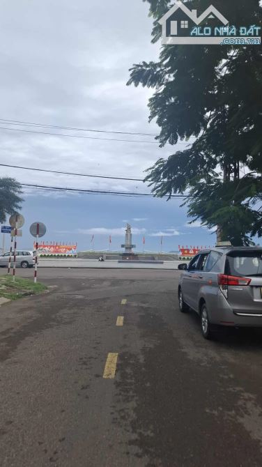 CẦN BÁN ĐẤT VÍP DT: 420M2 CÁCH BIỂN 300M  ĐƯỜNG 31 THÁNG 3- TP. QUY NHƠN - 1