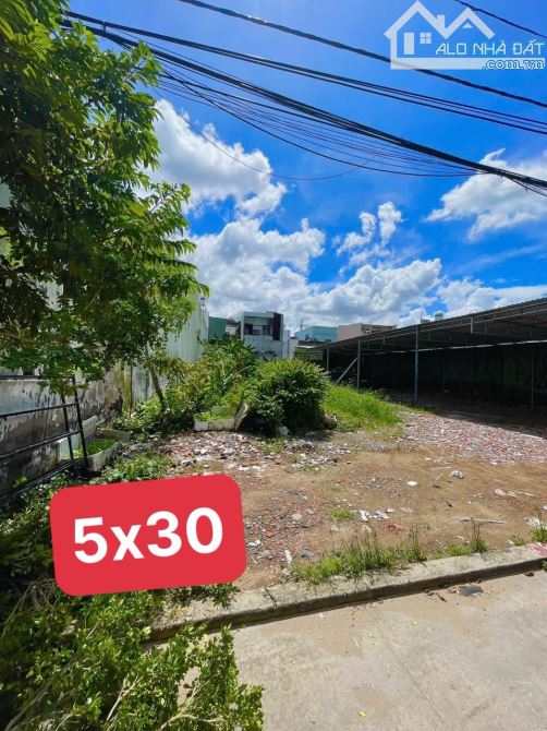 Nền rộng trục chính - KDC 7-13 (Thành Công Cũ) - 2