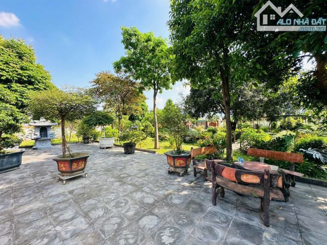 BÁN KHUÔN VIÊN NHÀ VƯỜN 2012m2 - FULL TIỆN ÍCH, CHỈ VIỆC VỀ Ở LUÔN - CÁCH HN CHỈ 25km - 1