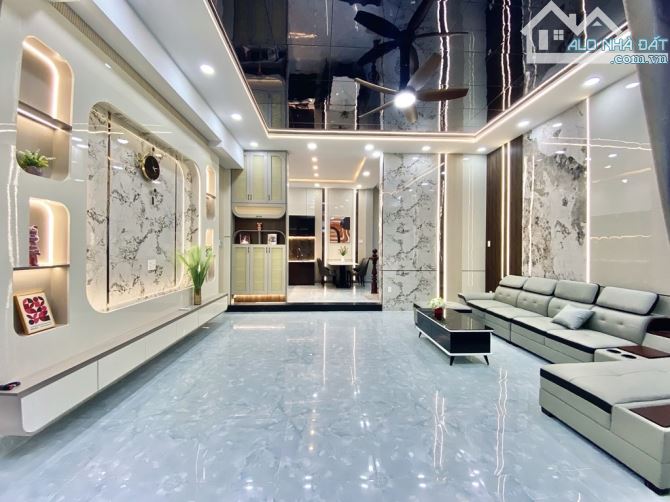 Bán Nhà Quận Gò Vấp Gần Emart, Hẻm Ô Tô, 4 Tầng, Full Nội Thất, Sổ Vuông, Giá Tốt - 1
