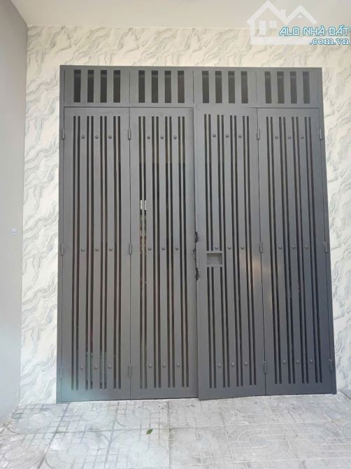 Mặt tiền vừa ở vừa kinh doanh đường Tỉnh Lộ 10, 45 m2, giá 3 tỷ xx - 1