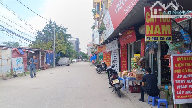 BÁN NHÀ 3 TẦNG ĐẸP – SẴN SÀNG Ở NGAY – Ô TÔ  VÀO NHÀ - 1