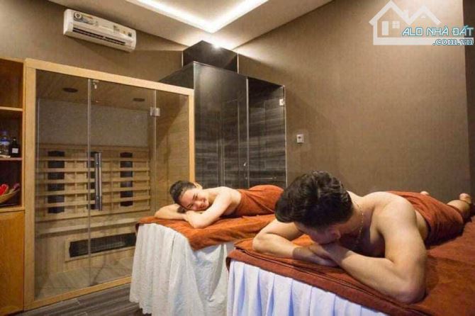 BÁN KHÁCH SẠN 3 TẦNG, DT 700M2 – MT NGUYỄN LƯƠNG BẰNG, GẦN BIỂN LIÊN CHIỂU - CHỈ 40 TỶ - 1