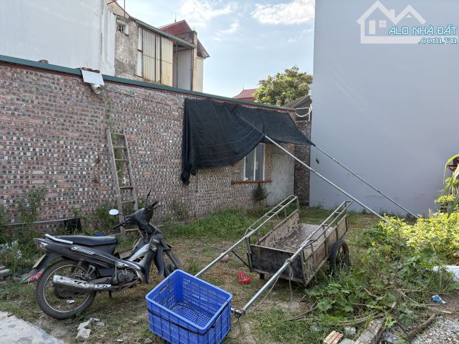 HẢI BỐI ĐƯỜNG THÔNG Ô TÔ RANGROVER VIEW HỒ 84m2 MT:5m - 1