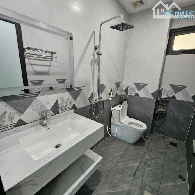 BÁN NHANH NHÀ CẦU GIẤY 70M2 DÂN XÂY 5 TẦNG GIÁ CHỈ NHỈNH 14 TỶ, RẺ NHẤT KHU VỰC - 1