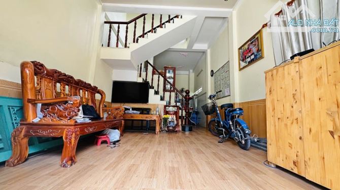 NHÀ Ở NGAY, 173M2 ( 5.2 x33 )- HẺM OTO DĨ AN – CHỈ 4.5 TỶ - 1