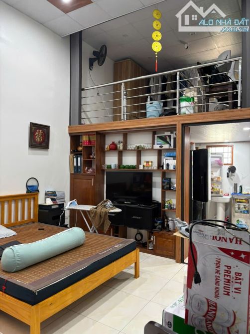Chủ nhà cần tiền bán gấp nhà phố viên, đt 50m, Mt 4m giá 2.2 tỷ - 1