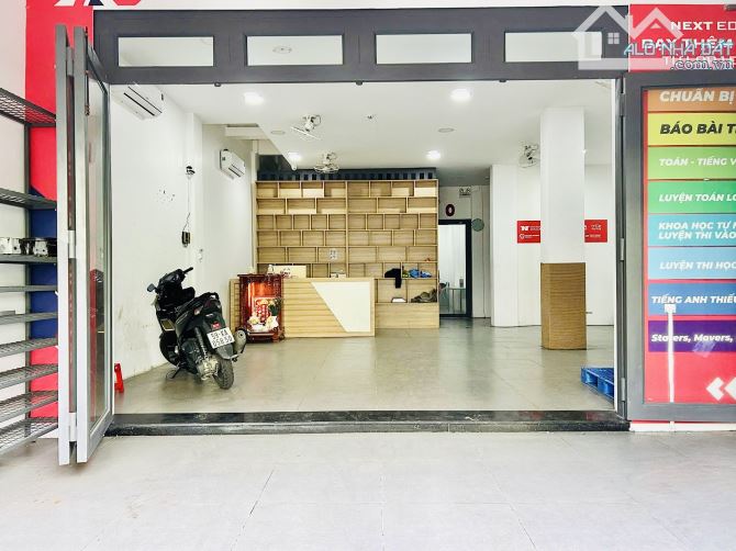Mặt tiền khu Tên Lửa - 10x20m - Dòng tiền 600tr/ năm - 4 tầng - Tiện kinh doanh - 1