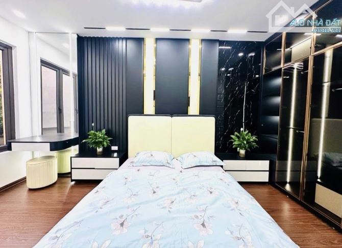 Nhà ngõ nông, nở hậu- Đại La- 37m- Hơn 7 Tỷ - 1