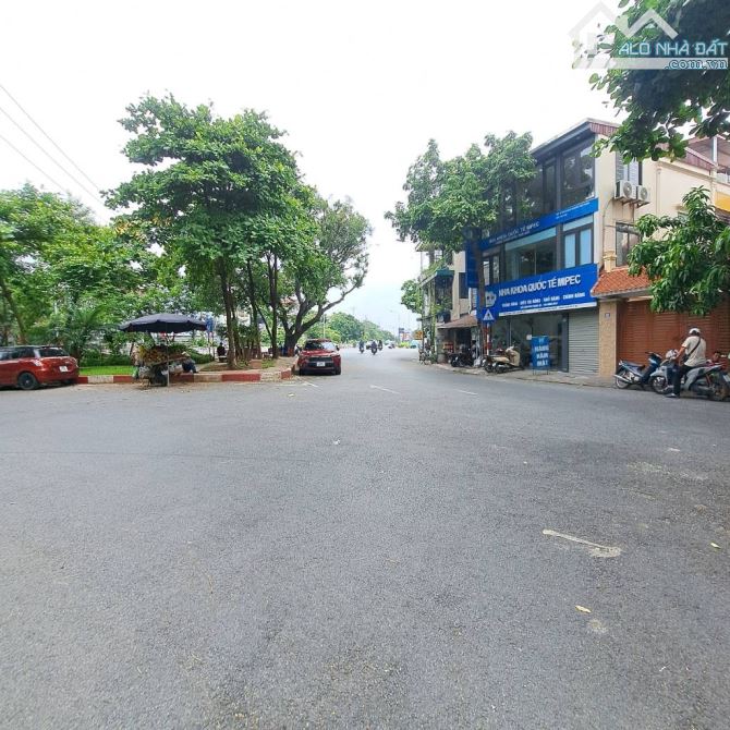 🏡NGỌC THUỴ- BỒ ĐỀ -LONG BIÊN - MẶT PHỐ KINH DOANH- VỊ TRÍ ĐẸP - VIEW CÔNG VIÊN - Ô TÔ ĐỖ - 1