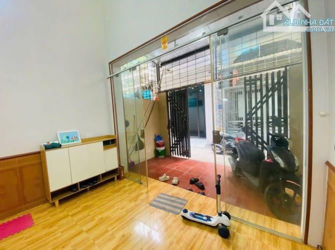 Bán nhà 2,5 tầng- trần nguyên hãn- lê chân- giá 2,55 tỷ- 54m2 - 1