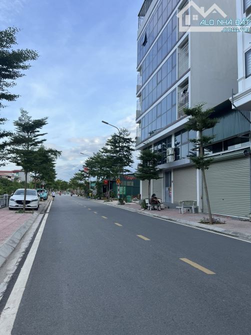 BÁN NHÀ MẶT PHỐ YÊN NGƯU THANH TRÌ . 5 Ô TÔ TRÁNH . MỚI . DT 27M . MT 3M7 . MUA NHANH CÒN - 1