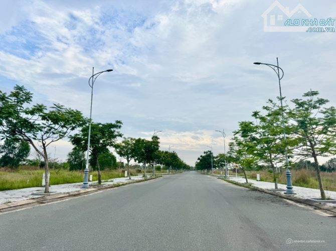 Mặt tiền rộng 60m kết nối sb Long Thành chỉ mất 7p di chuyển-Sổ sẵn full thổ-Chỉ 10tr/m2 - 1