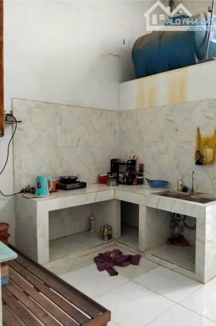 Bán nhà nằm 1 sẹc của Phan Văn Hớn-xã  Xuân Thới Thượng - Huyện Hóc Môn. DT100m2, giá 950t - 1