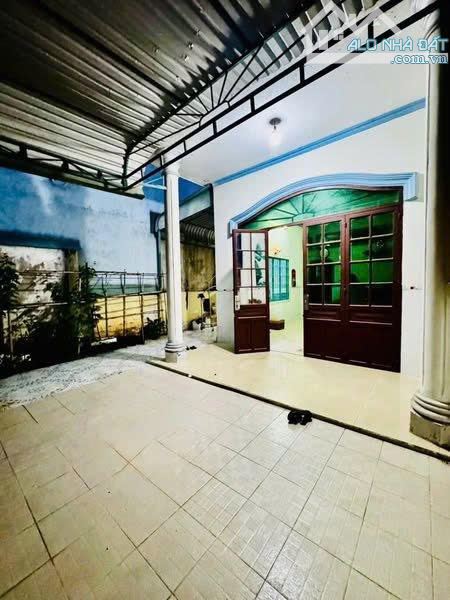 🏠BÁN GẤP NHÀ CẤP 4 SỔ RIÊNG Ở TÂN HIỆP DT 100m2 GIÁ 690 TRIỆU🏠 - 1