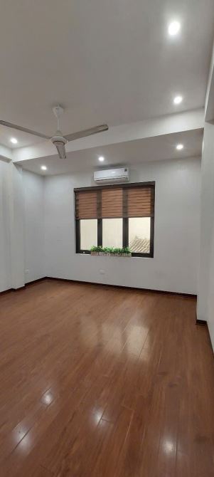 Cần Bán Gấp Căn Nhà Dân Xây Kiên Cố Ở Hoàng Hoa Thám,HĐ,Ô Tô Đỗ Gần.Gía 8.8Tỷ Có TL - 1