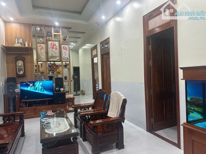 Bán nhà sổ hồng riêng thổ cư phường long bình tân,diện tích 101m2,giá 2,2 tỷ còn bớt - 1