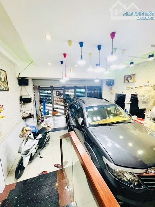 Mặt tiền VIP khu Tên Lửa - 5x20m - 4 tầng - Thiết kế đẹp - Nội thất cao cấp - 1