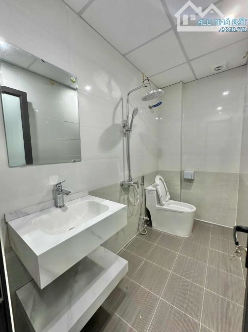 BÁN NHÀ 3 TẦNG NGÕ ĐƯỜNG TRƯỜNG CHINH - 1